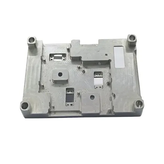 Pemrosesan CNC Baja Presisi 4 Pemrosesan CNC Produksi Massal Bagian Presisi Mobil 套件 Konversi Mobil Van