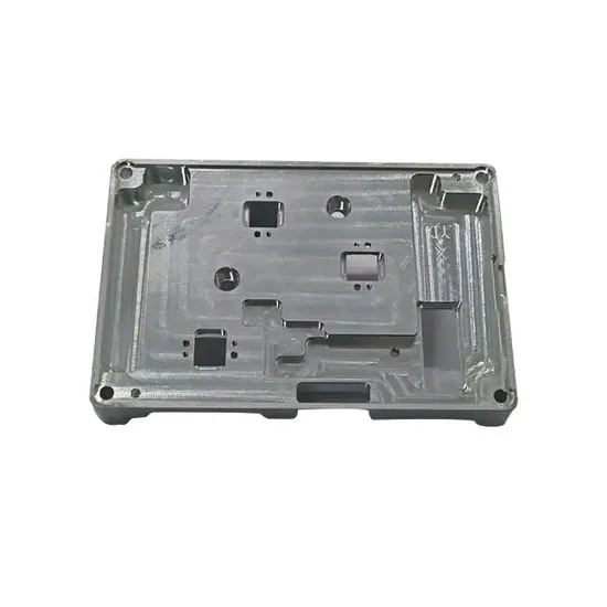 Produsen 铝 Baja Tahan Karat Kuningan 钛 Bagian Mesin Logam Pemesinan CNC