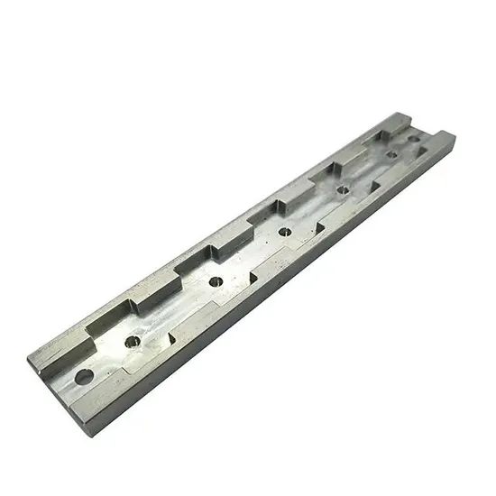 Bagian Paduan Komponen Mobil yang Dapat Disesuaikan、Pengecoran Mesin CNC、Pengecoran、Bagian Stamping Logam