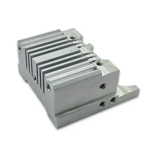 Layanan Pemesinan CNC 铝 Presisi Bagian CNC 5 Sisi Mobil Lembaran Baja Tahan Karat Bagian 冲压 Logam
